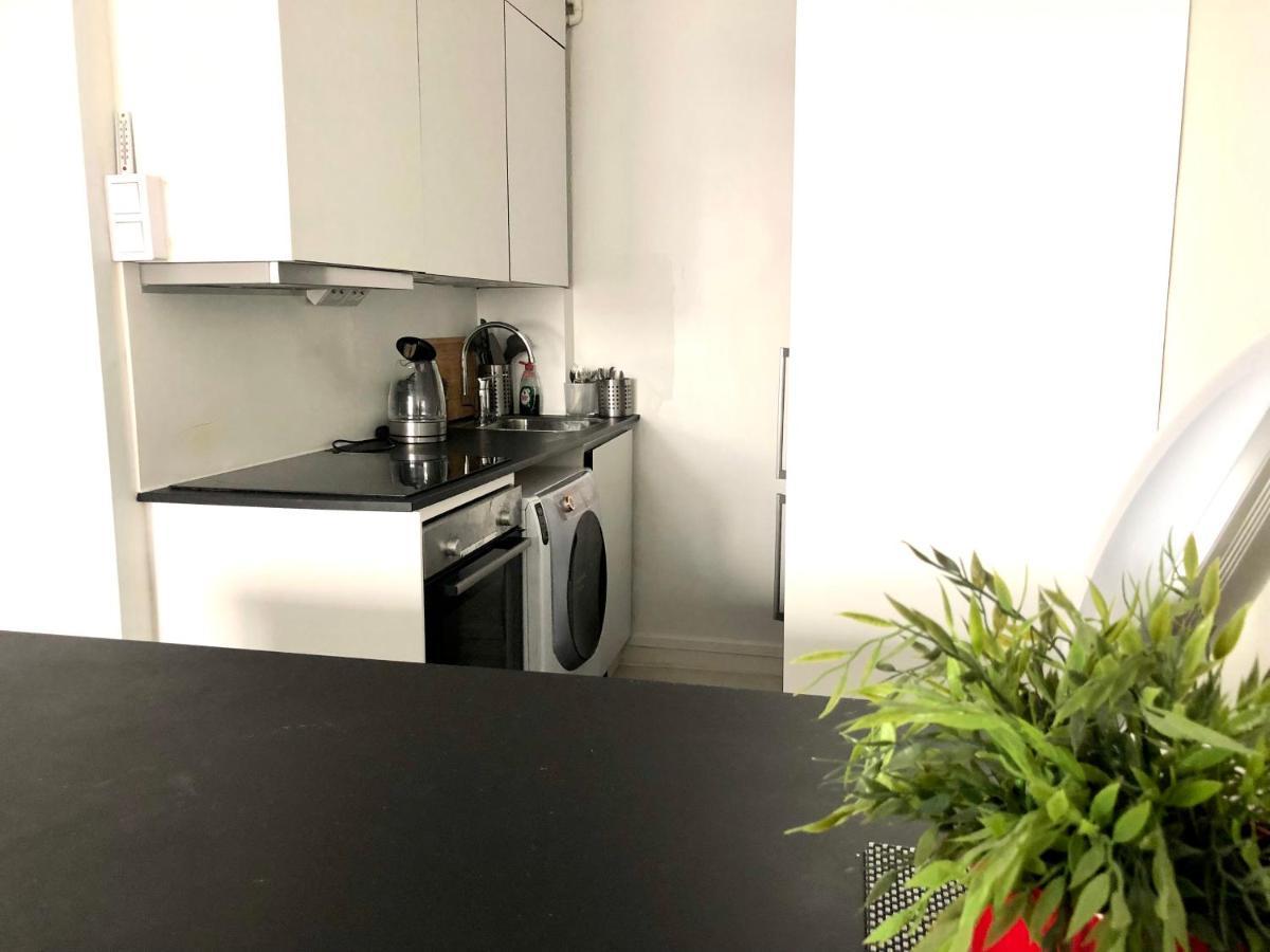 Sweethome Studio 49 In City Center Punavuori District เฮลซิงกิ ภายนอก รูปภาพ